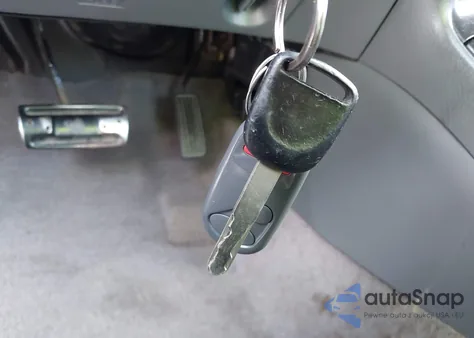 2005 Honda Civic Hybrid from USA, damaged, VIN JHMES96605S024941